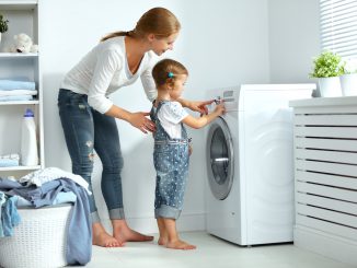 Vệ sinh các thiết bị giặt là công nghiệp