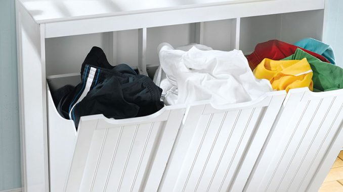 giặt quần áo bằng máy giặt