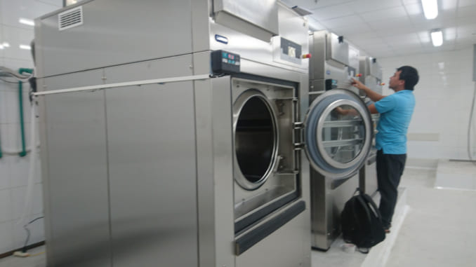 Máy giặt công nghiệp nên mua loại nào 1