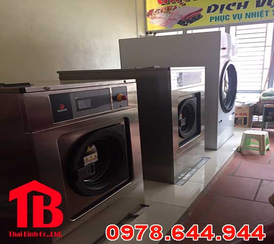 Máy giặt công nghiệp giá bao nhiêu tiền ?
